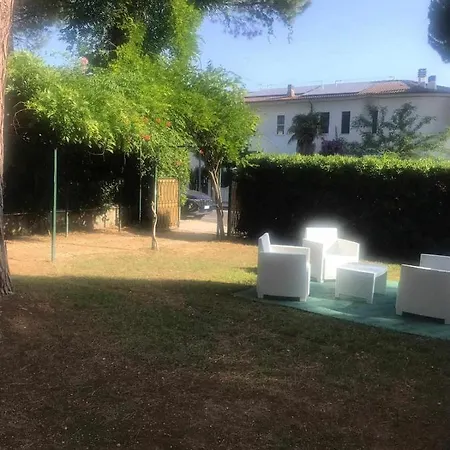 L12 Con Giardino Privato
